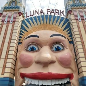 Meet your Posher, Ronald